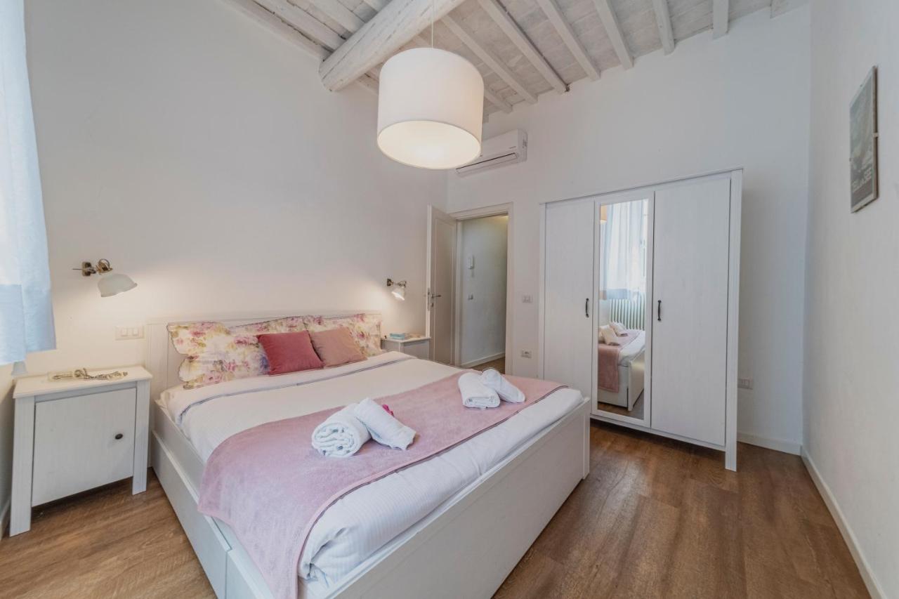 32 Nero - Florence Apartment San Niccolo Zewnętrze zdjęcie