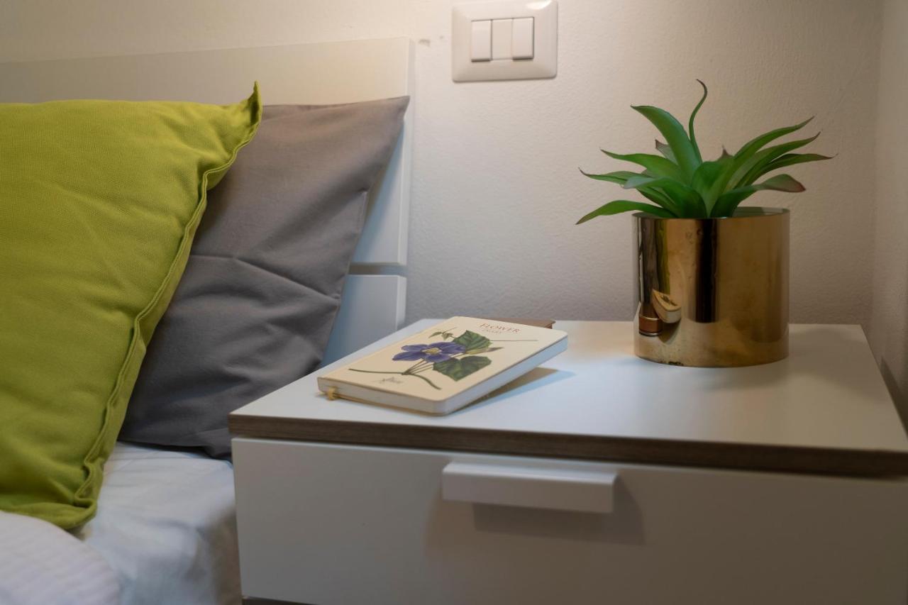 32 Nero - Florence Apartment San Niccolo Zewnętrze zdjęcie
